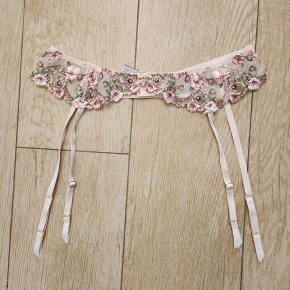 Victoria's Secret Dream Angels Pink Green Floral Embroidered Garter Belt